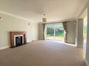 Photo 9- click for photo gallery